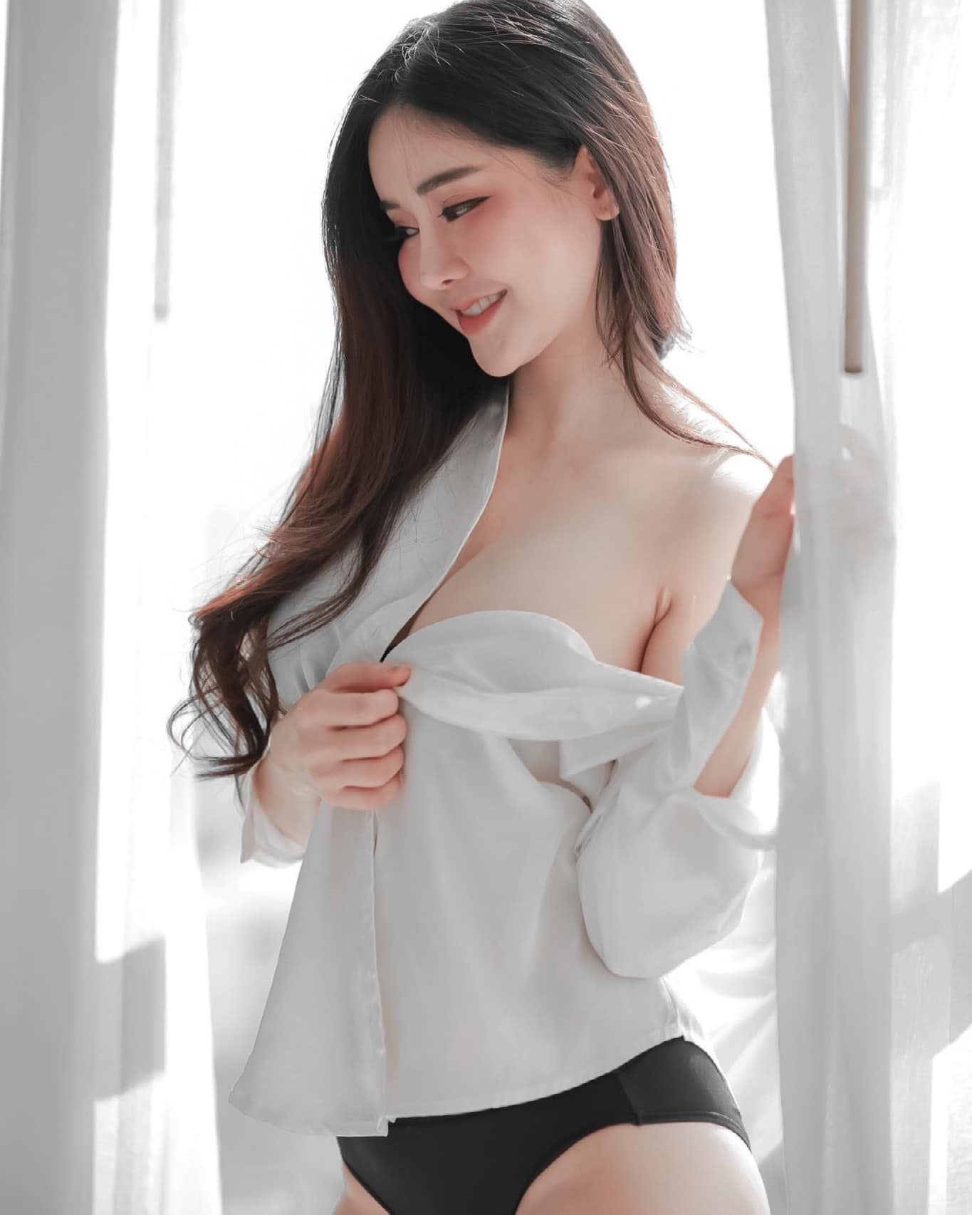 ครูบลู นางแบบพริตตตี้สาวสวย ตัว top อวดหุ่นสวย นมตูม ในชุด bikini เต็มๆตา 63