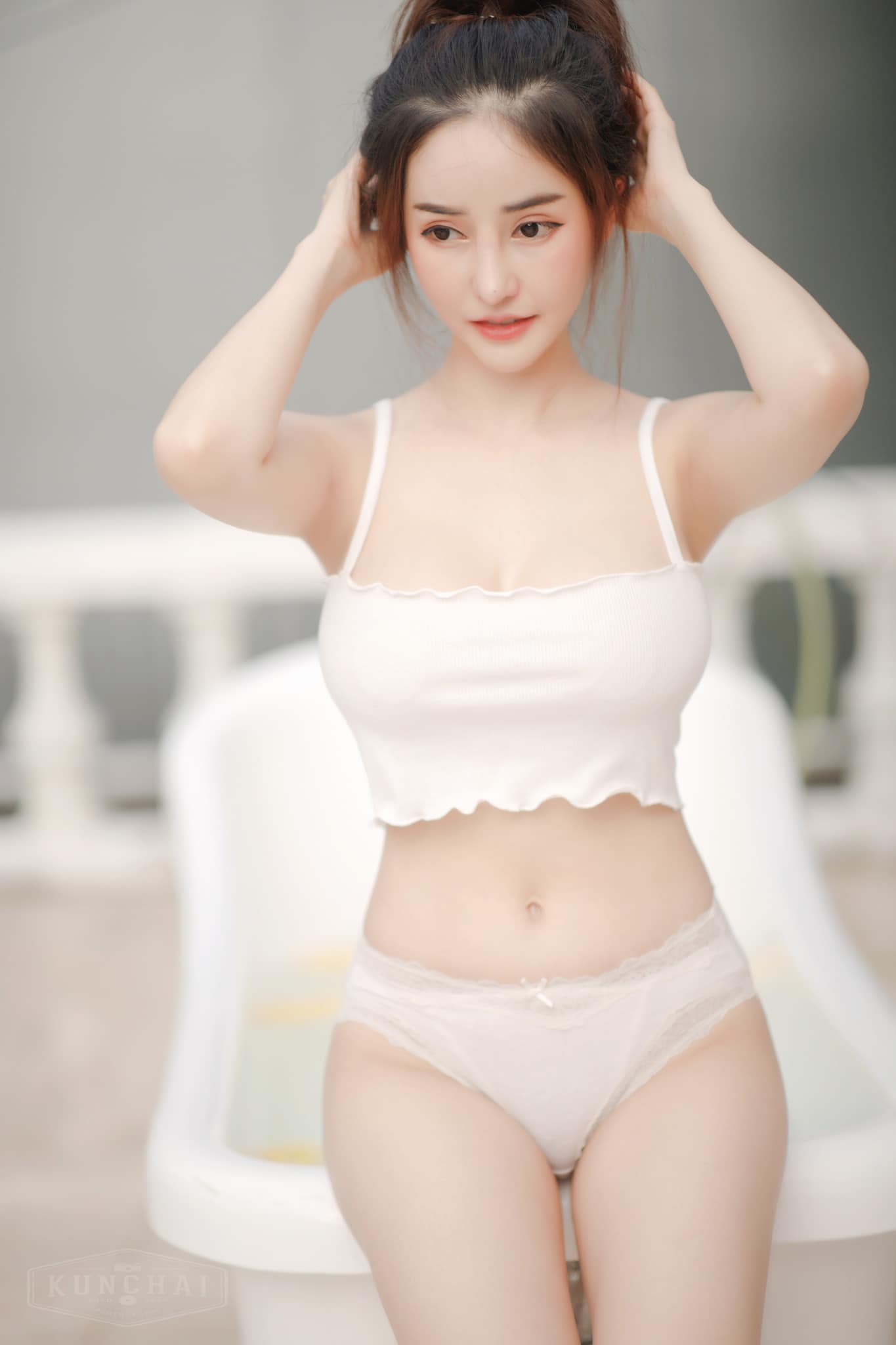ครูบลู นางแบบพริตตตี้สาวสวย ตัว top อวดหุ่นสวย นมตูม ในชุด bikini เต็มๆตา 92