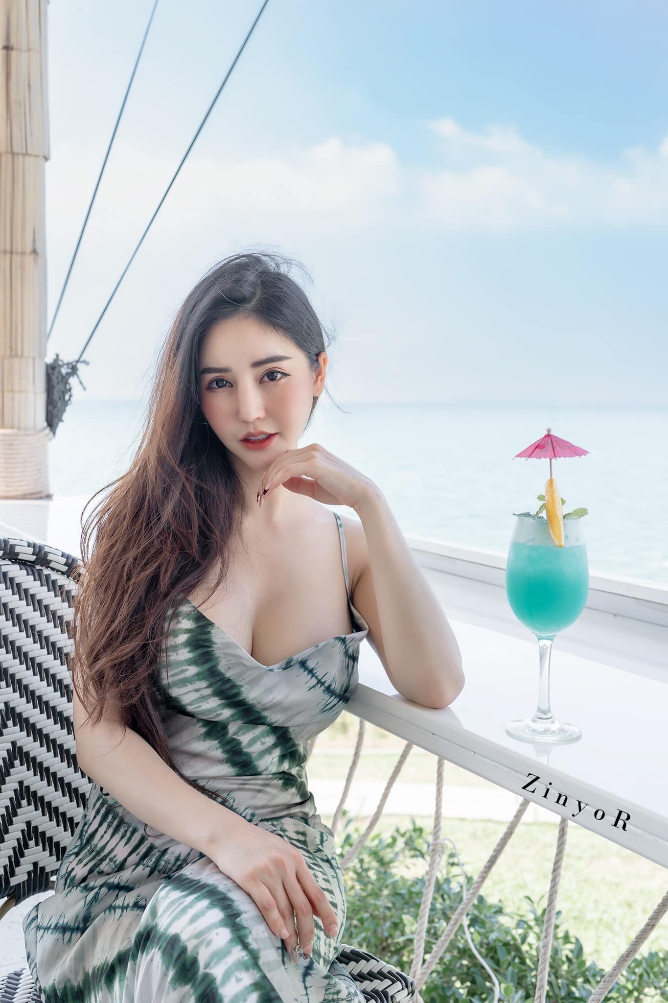 ครูบลู นางแบบพริตตตี้สาวสวย ตัว top อวดหุ่นสวย นมตูม ในชุด bikini เต็มๆตา 119