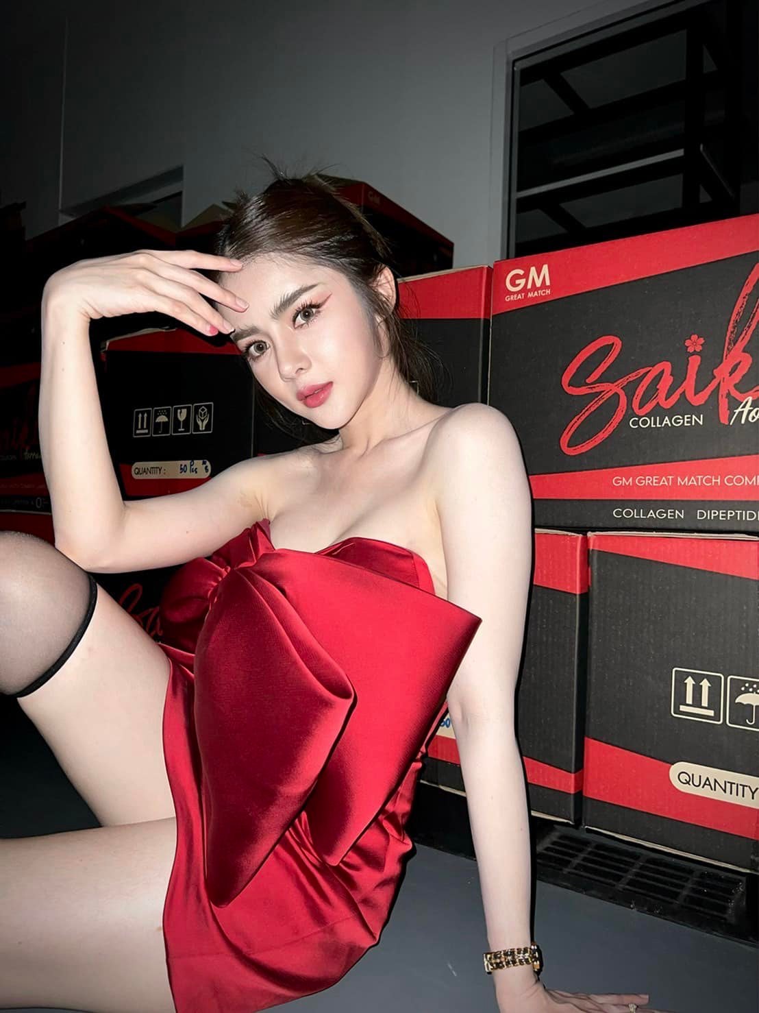 ครูบลู นางแบบพริตตตี้สาวสวย ตัว top อวดหุ่นสวย นมตูม ในชุด bikini เต็มๆตา 121