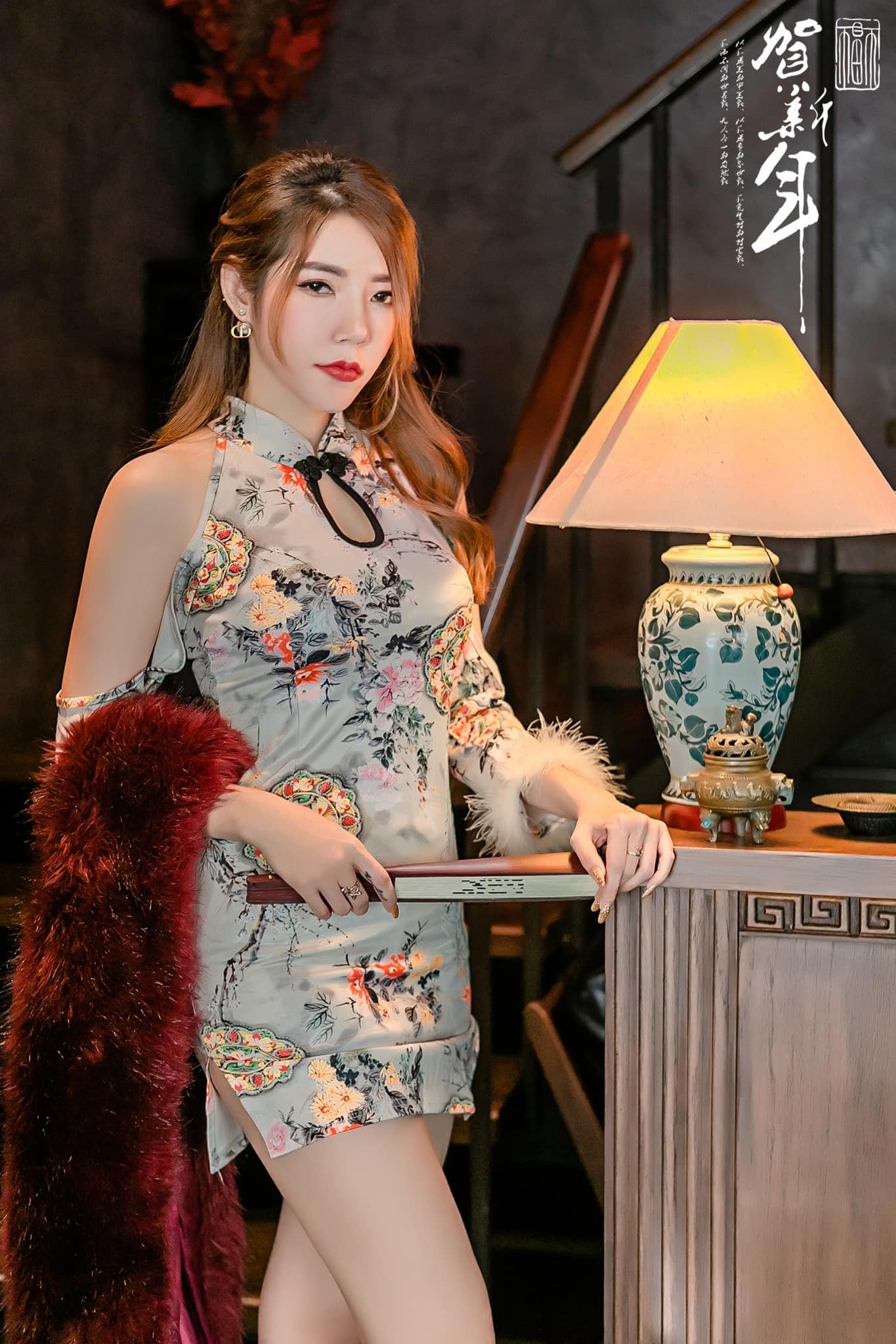 โอปอล์ พริตตี้ อกสวย เนินขาวขยี้ใจ นมใหญ่คับจอ โชว์ ความแซ่บ ในชุด เปิดอก 140