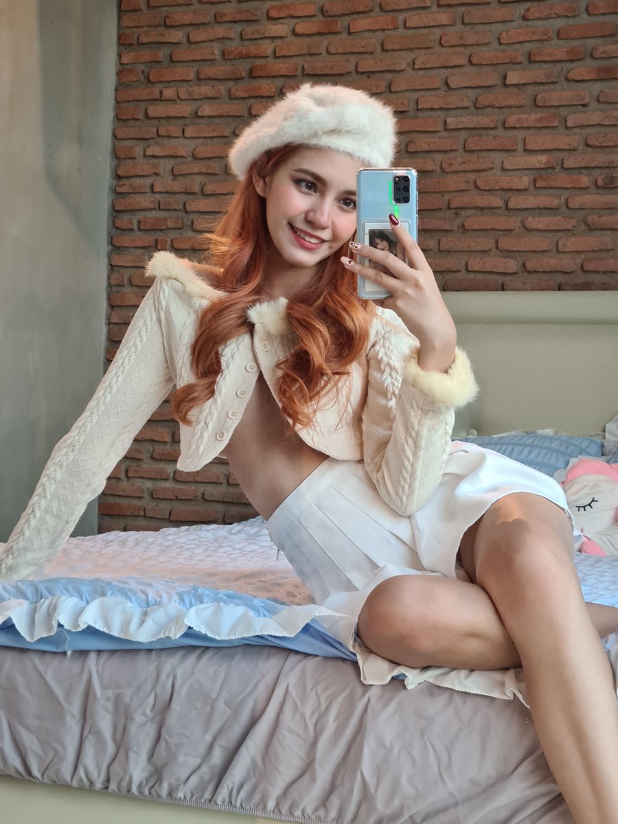 bella isabelleharis สาวน้อยตัวเล็ก โชว์อก คอนเทนต์ชวนเสียว 18+ 72
