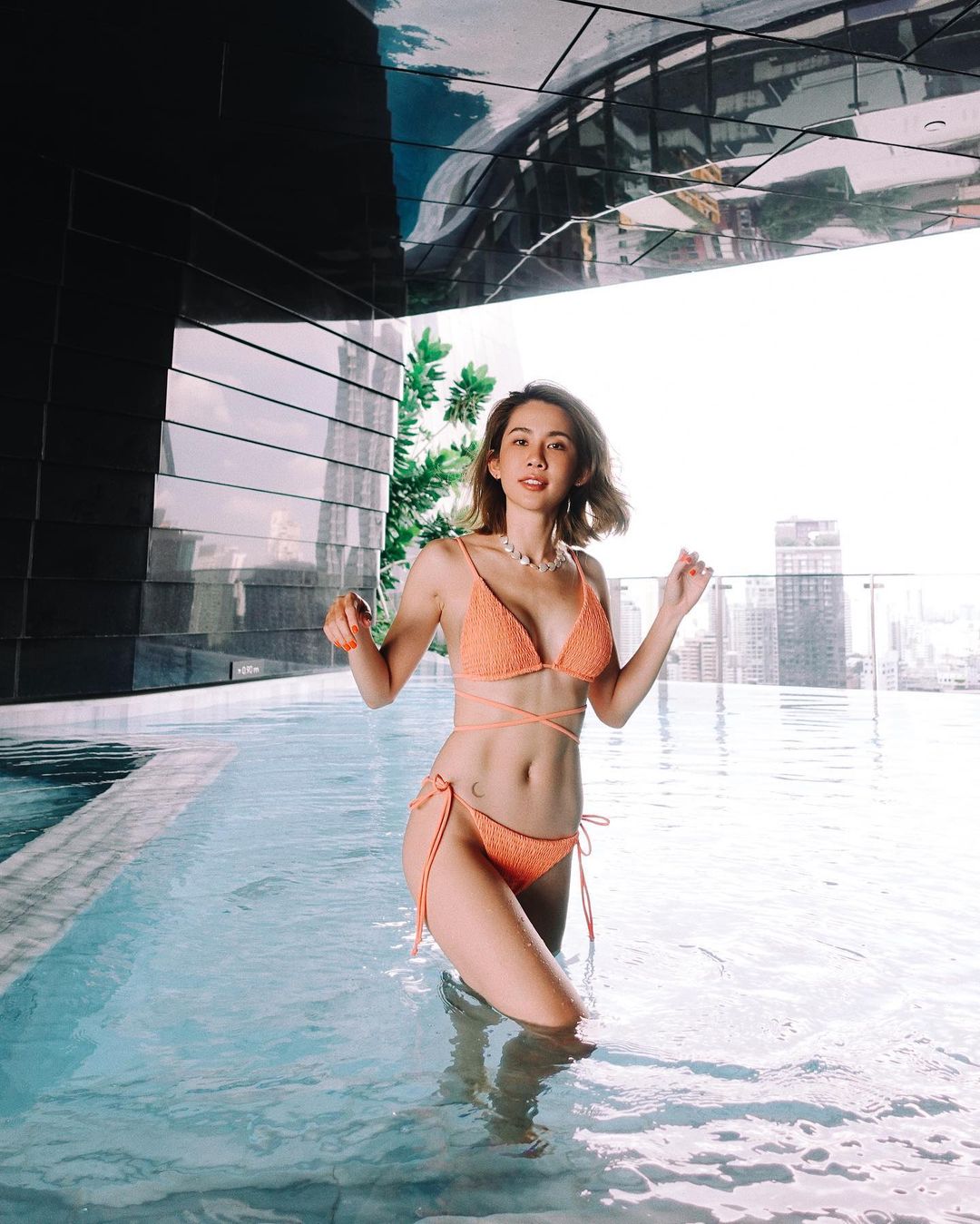 พลอย ภัทรากร ดาราสาว เซ็กซี่ ภาพเซ็ตชุดว่ายน้ำบิกินี่ โชว์หุ่น สุดแซ่บ 15