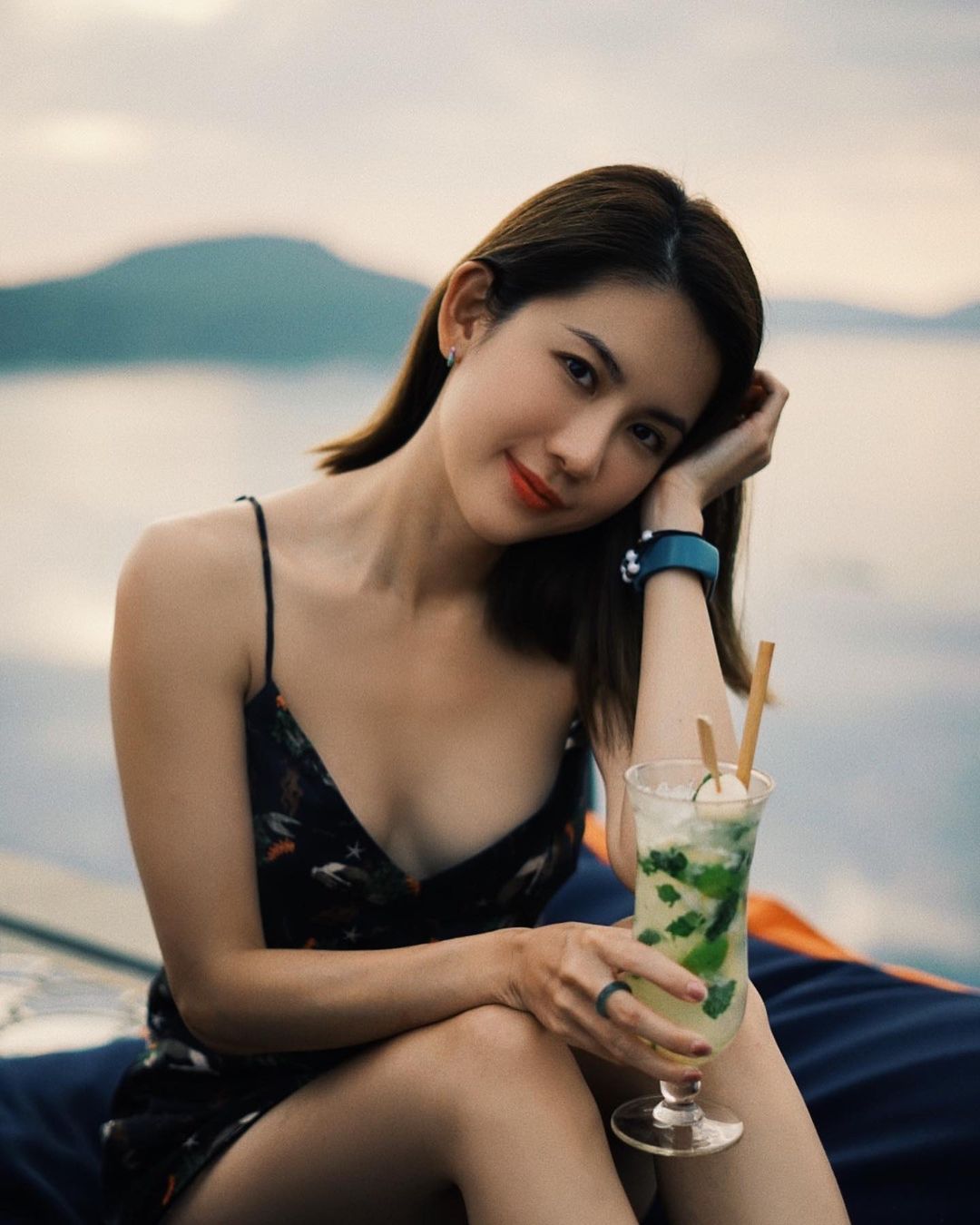 พลอย ภัทรากร ดาราสาว เซ็กซี่ ภาพเซ็ตชุดว่ายน้ำบิกินี่ โชว์หุ่น สุดแซ่บ 18