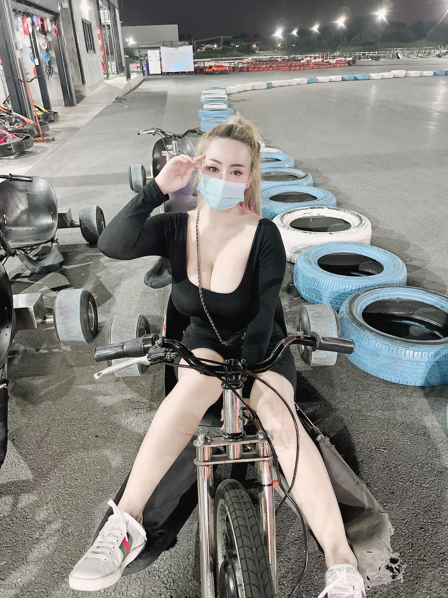 น้องออย Jaruwan พริตตี้สาวสวย เจ้าของฉายา 800 cc แซ่บเกินต้านมาก 23