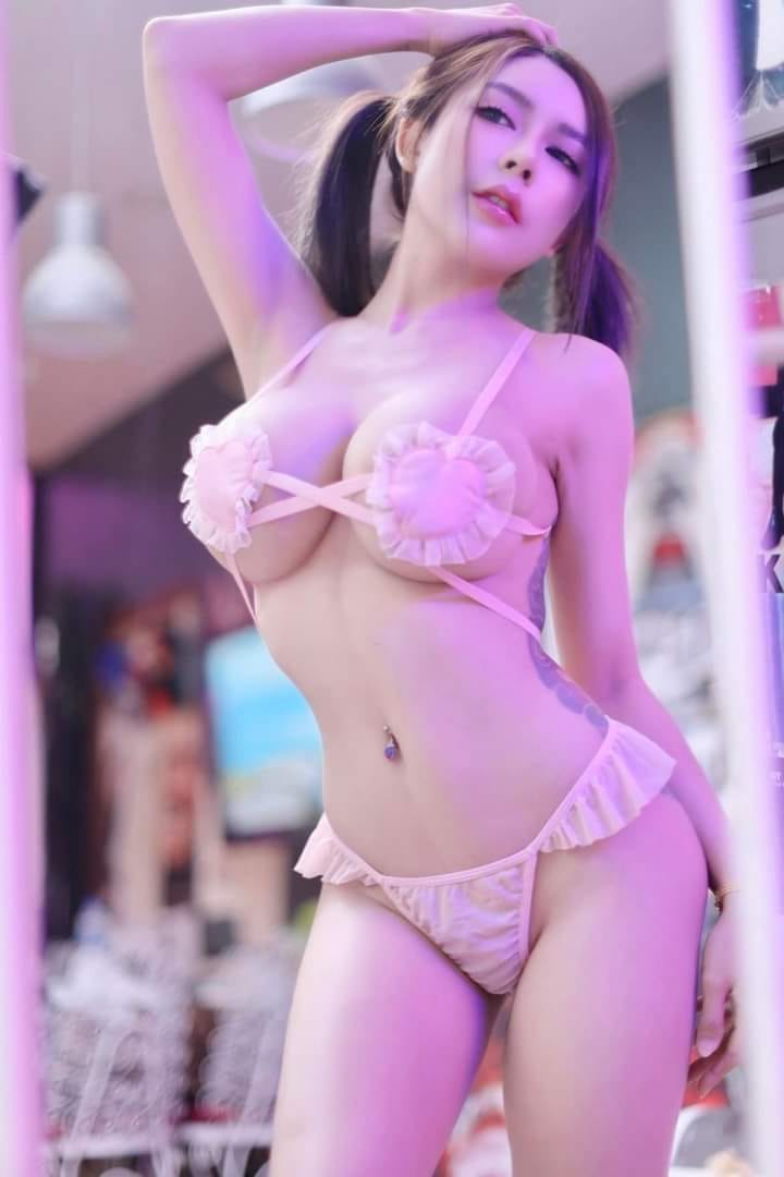 ส่องวาร์ป ลูกหมี ชลลดา พริตตี้สาวสวย ทรวดทรง สุดแซ่บ สักลายสุดแจ่ม 28
