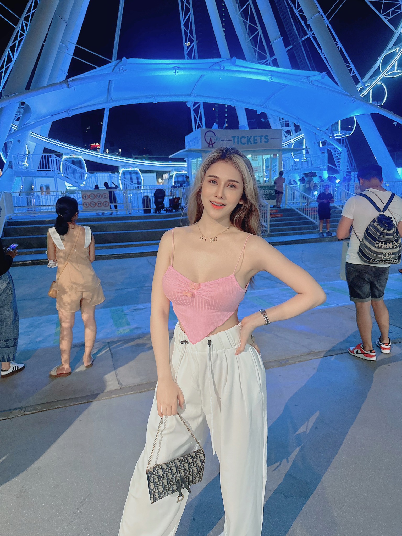 น้องแพรว พริมา นางแบบ สาวสวยเซ็กซี่ สุดจี๊ด ตัวเล็กแต่เผ็ดไม่เบา 36