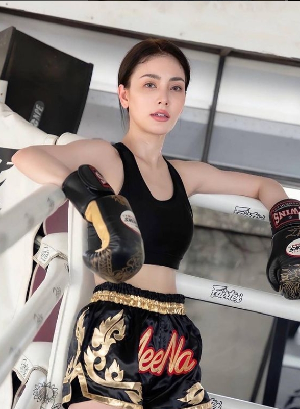 เปิดวาร์ป มีนา ริณา ตัวเต็งเวทีมิสแกรนด์ไทยแลนด์ สวยสับพร้อมรับมง 22
