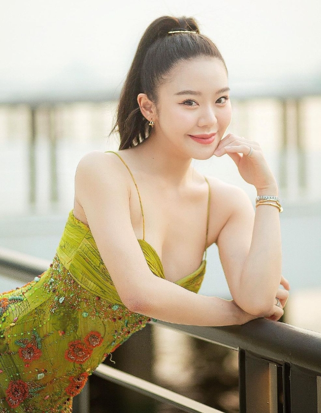 เปิดประวัติ มายด์ ณภศศิ หรือ มายด์ อุทัยทิพย์ สาวสวย หุ่นแซ่บ ขาวออร่า 20