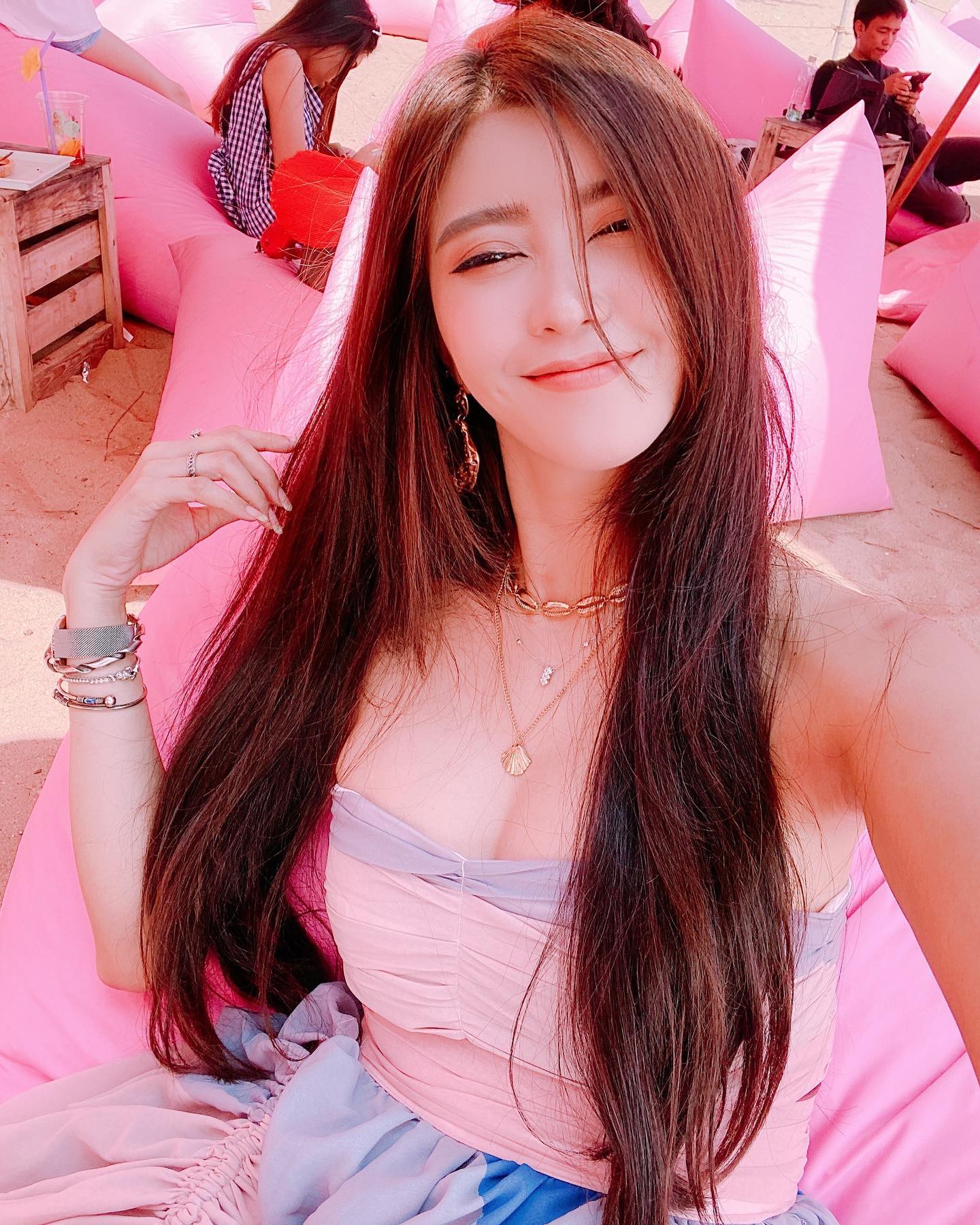 เมย์ต๋า ณัฐวีรนุฌ ส่องวาร์ป ความแซ่บเต็มพิกัด แถมน่ารัก แบบจัดเต็ม 16