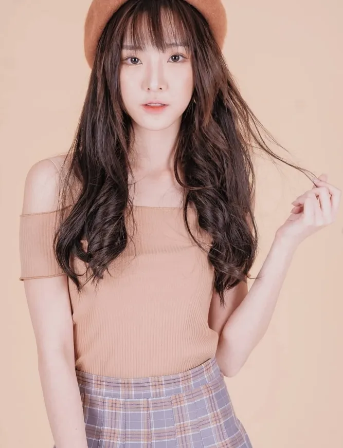 เนเน่ พรนับพัน เปิดวาร์ปความน่ารักและผลงานสุดปัง ให้ได้รับชมกัน 15