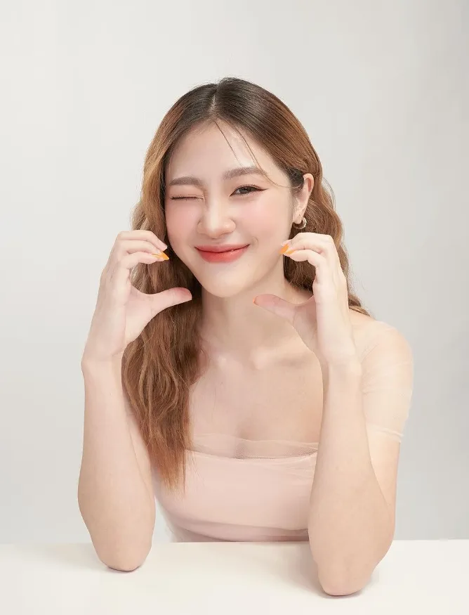 เปิดวาร์ โกรัน สาวสวยหมวย อารมณ์ดี ดีกรี เลขาฝึกงาน หนุ่มนิกกี้ ณฉัตร 11