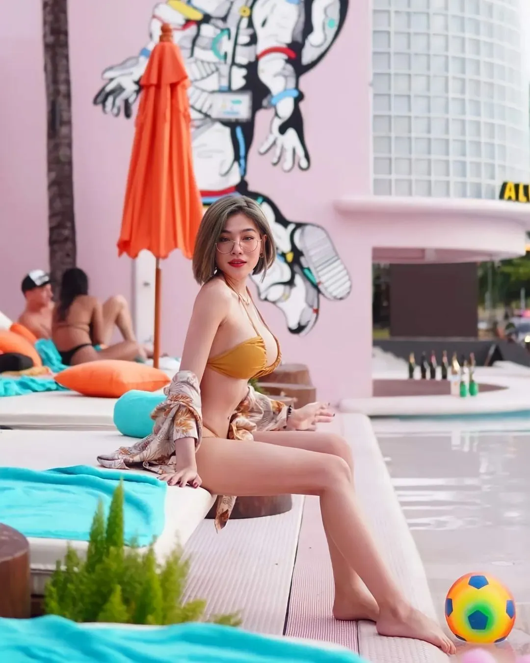 ยูว์จิน วารุณี นางแบบสาวสวย ลีลาเด็ด สุดเร้าใจ พร้อมอวดหุ่นเซ็กซี่ไม่เบา 22