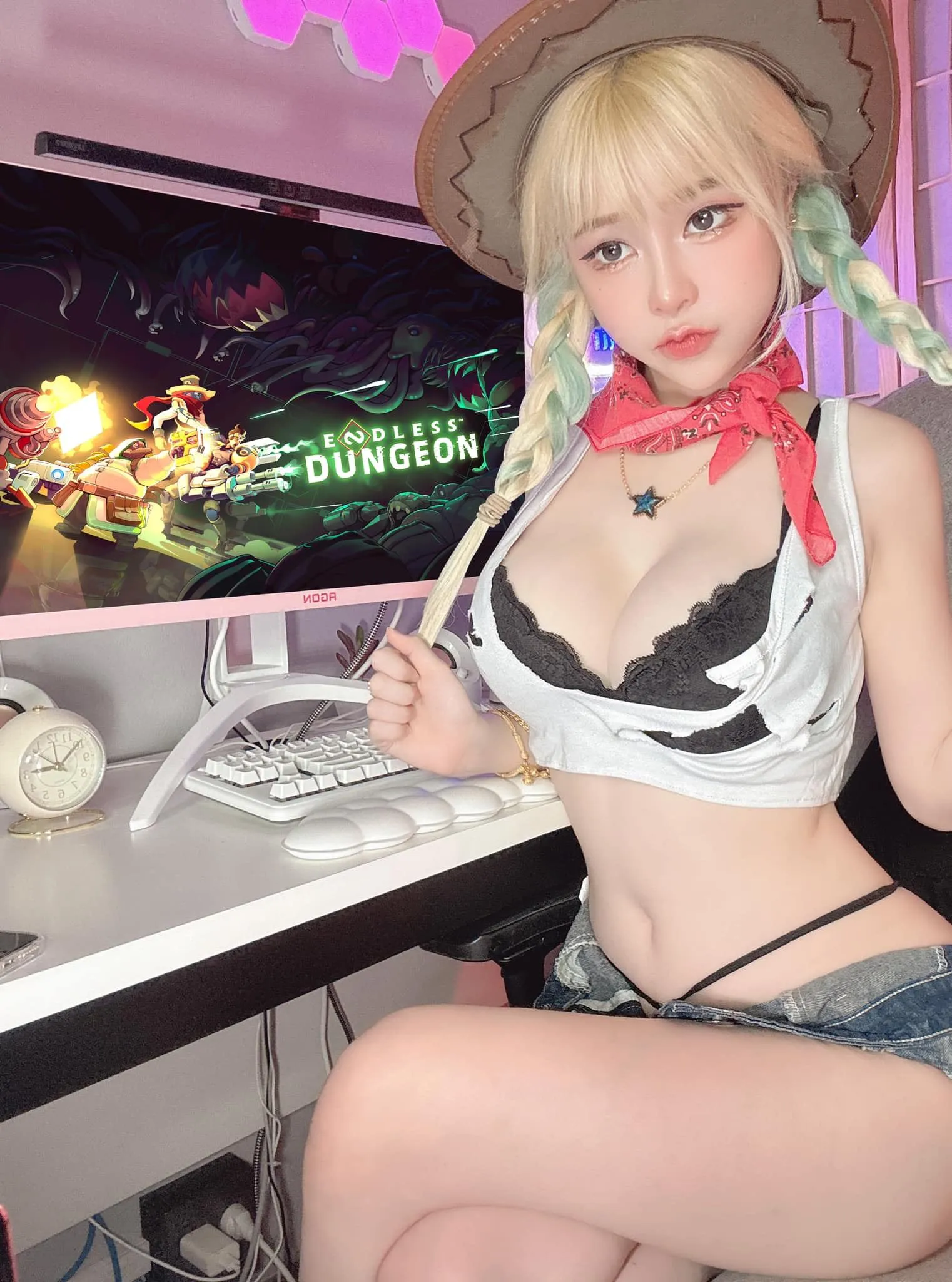 แป้งสามป๋องซาว เน็ตไอดอล สตรีมเมอร์ สาวสวย หุ่นสุดเซ็กซี่ ขวัญใจหนุ่ม 10