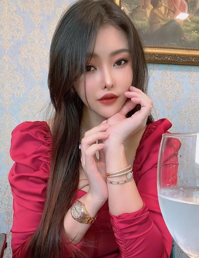 ลิลลี่ เหงียน ไฮโซสาวสวย คนดังจากโหนกระแส สวยเซ็กซี่ หุ่นแซ่บสุดปัง 18
