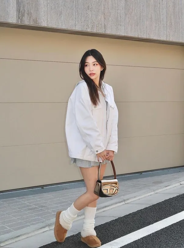 เปียโน ณิชาภัทร สาวสวย หุ่นเซ็กซี่ ดีกรีสาวหมวย สุดอินเตอร์ 11