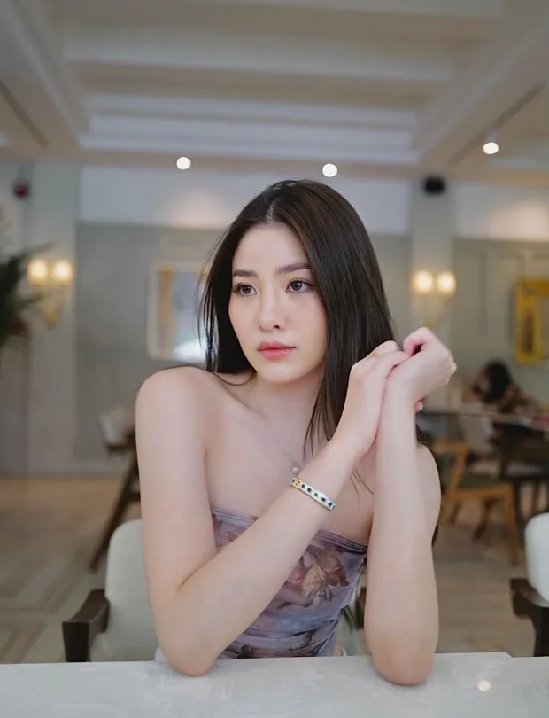 เปียโน ณิชาภัทร สาวสวย หุ่นเซ็กซี่ ดีกรีสาวหมวย สุดอินเตอร์ 17