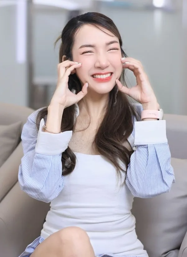 ตุ๊ดตู่ โหนกระแส ครีเอเตอร์ สาวสวย หุ่นเซ็กซี่ พร้อมรอยยิ้ม ขยี้ใจหนุ่มๆ 8