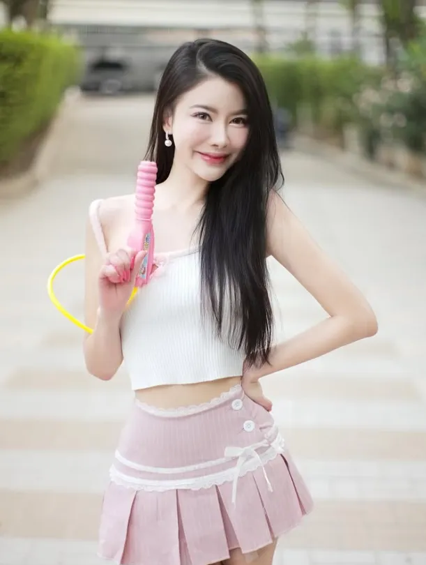 ปุยฝ้าย อมลรดา สาวผู้เสียหายใน โหนกระแส ทำเอาหนุ่มๆ ละลายเป็นแถว 14