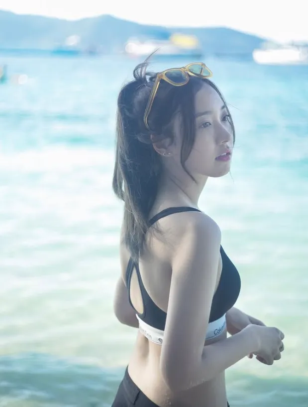 ปุยเมฆ นภสร หมอสวย งานดี ดีกรีนักแสดง มากฝีมือ โปรไฟล์ไม่ธรรมดา 20
